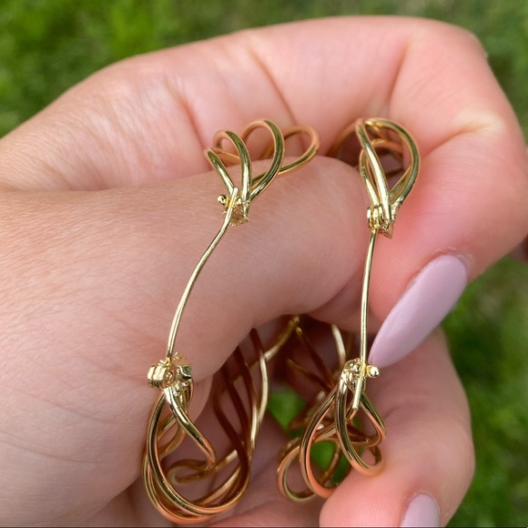 New 18k gold plated hoop earrings - Picture 3 of 5